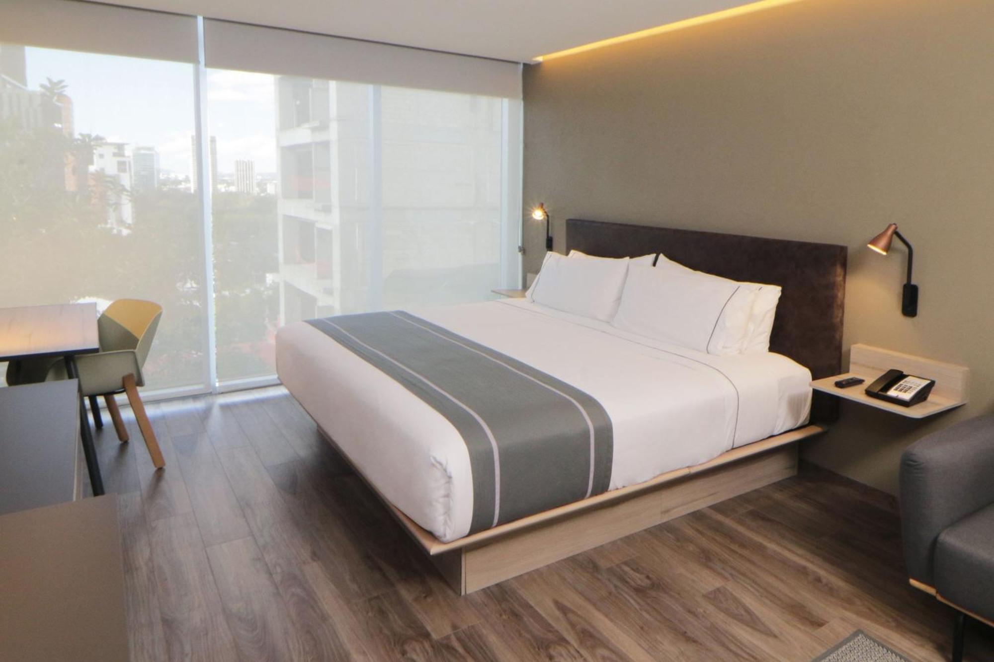 City Express Plus By Marriott Guadalajara Providencia Luaran gambar