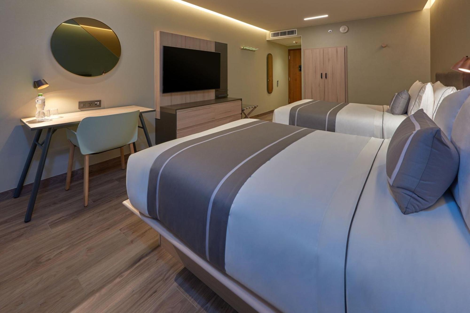 City Express Plus By Marriott Guadalajara Providencia Luaran gambar